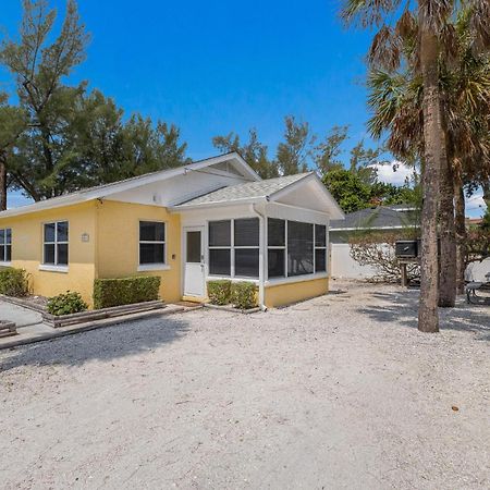 Villa Whispering Waves East Holmes Beach Exterior foto