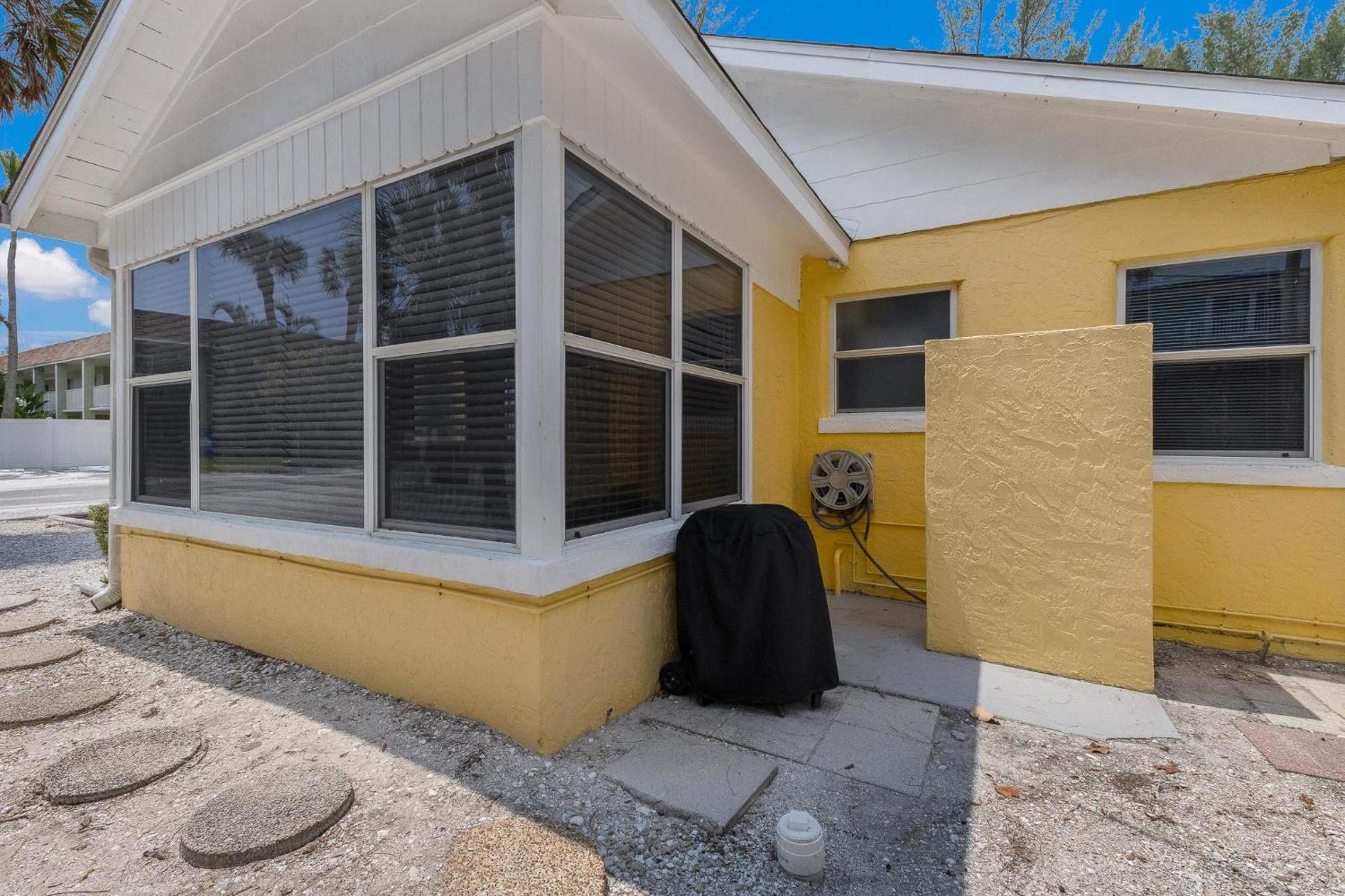 Villa Whispering Waves East Holmes Beach Exterior foto