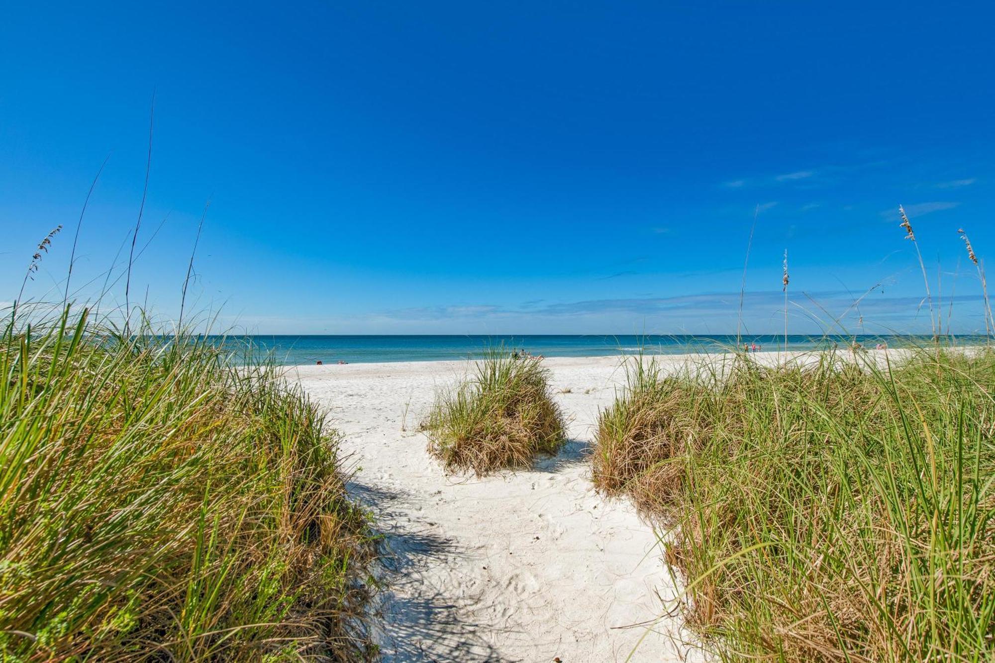 Villa Whispering Waves East Holmes Beach Exterior foto
