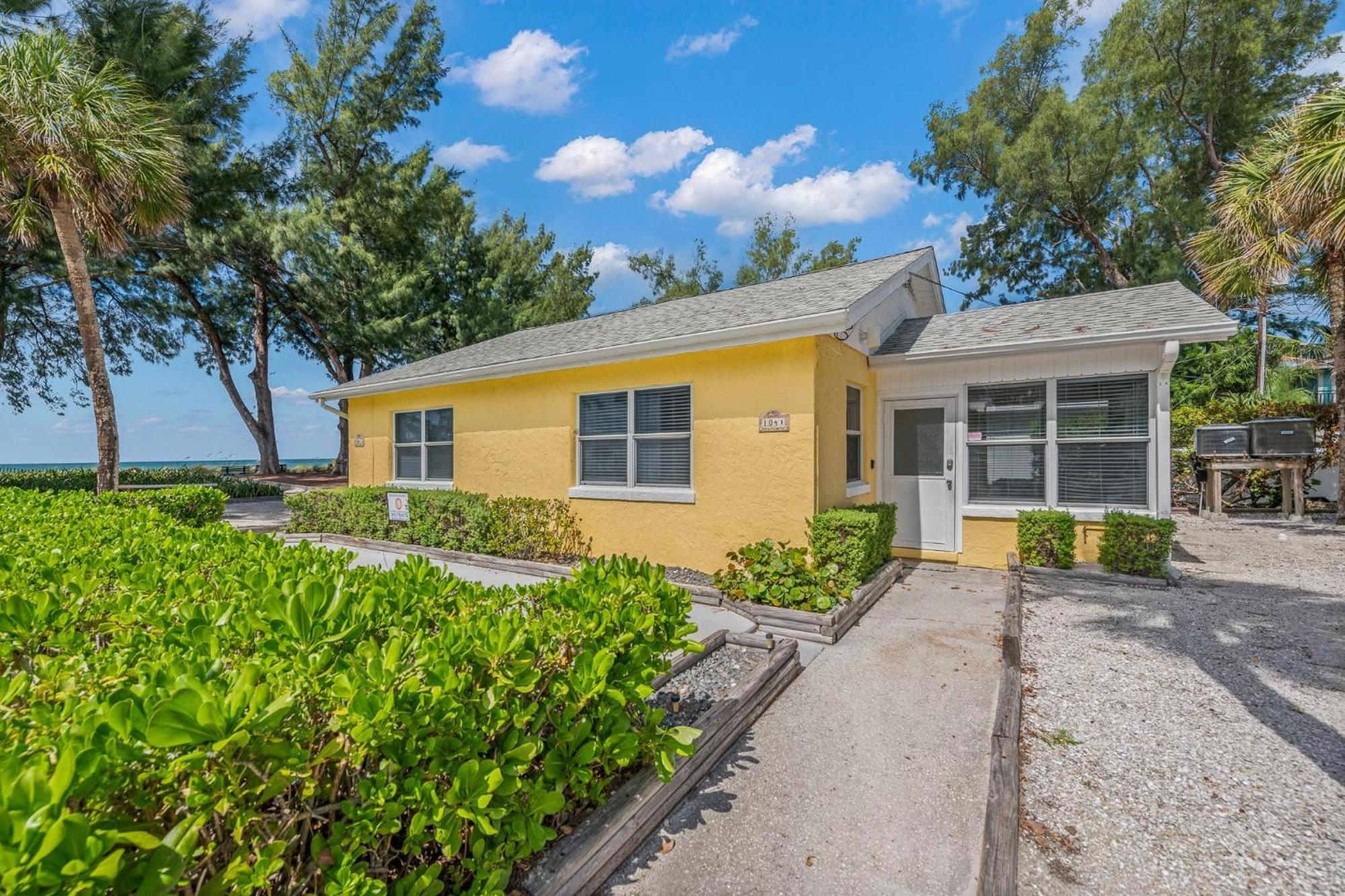 Villa Whispering Waves East Holmes Beach Exterior foto